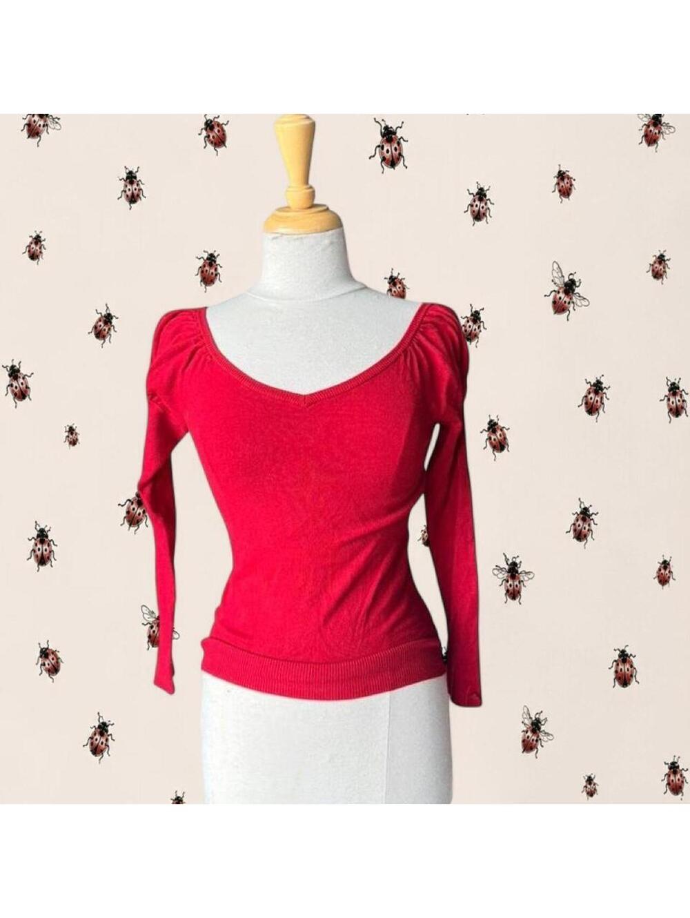 Fille a suivre red long sleeve knit top